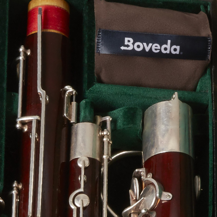 Boveda fabric holder placed in a small woodwind instrument case