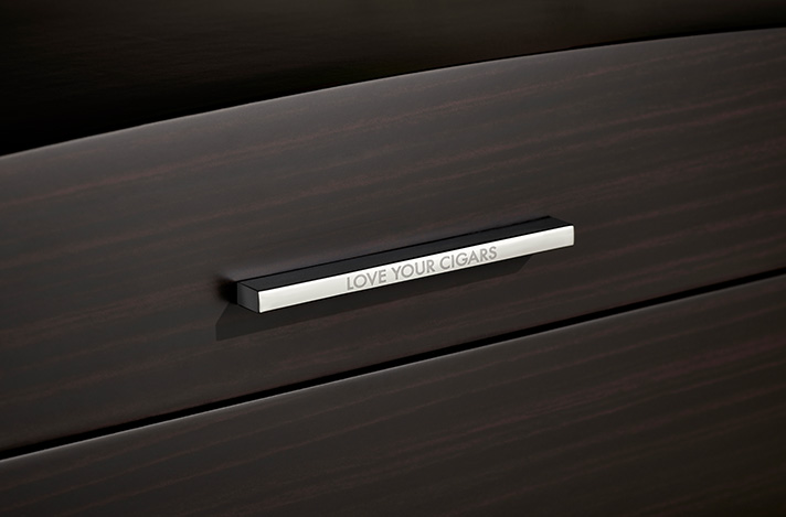 Boveda Humidor handle