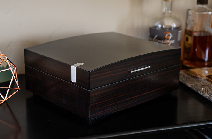 Closed view of the Boveda Humidor